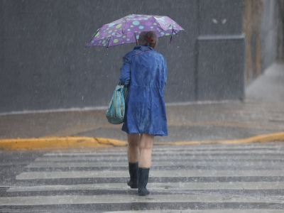 Alerta meteorológica en 16 provincias por tormentas, vientos intensos y nevadas