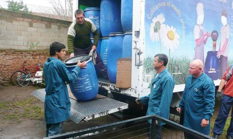 Se concretó la recolección de aceite vegetal usado en Tornquist y Sierra