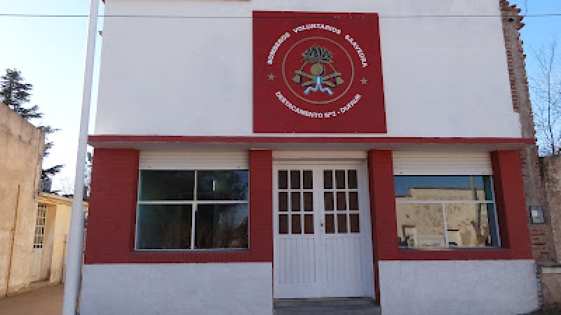 El destacamento N- 2 de bomberos voluntarios en Dufaur prosigue con las actividades en bien de la comunidad.