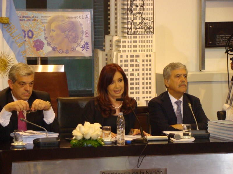 Tornquist - Trankels acompañó a Cristina Fernández en el lanzamiento de un plan de obras