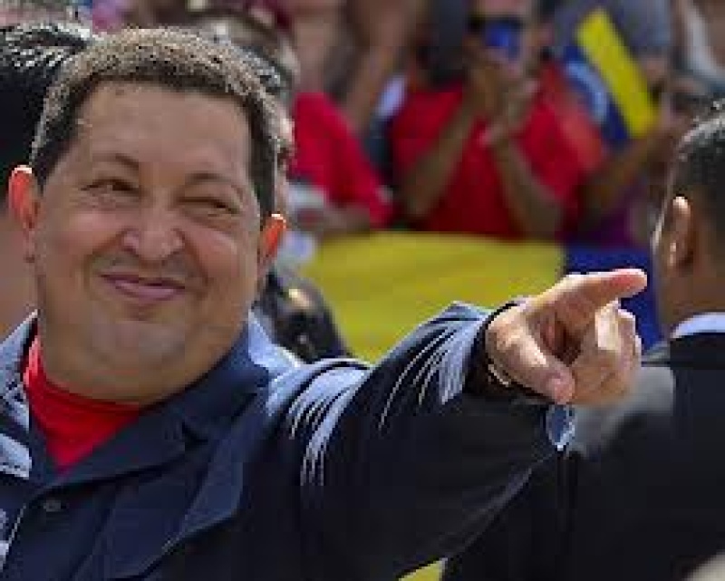 Hugo Chávez volvió a Venezuela y continuará allí su recuperación y tratamiento mèdico