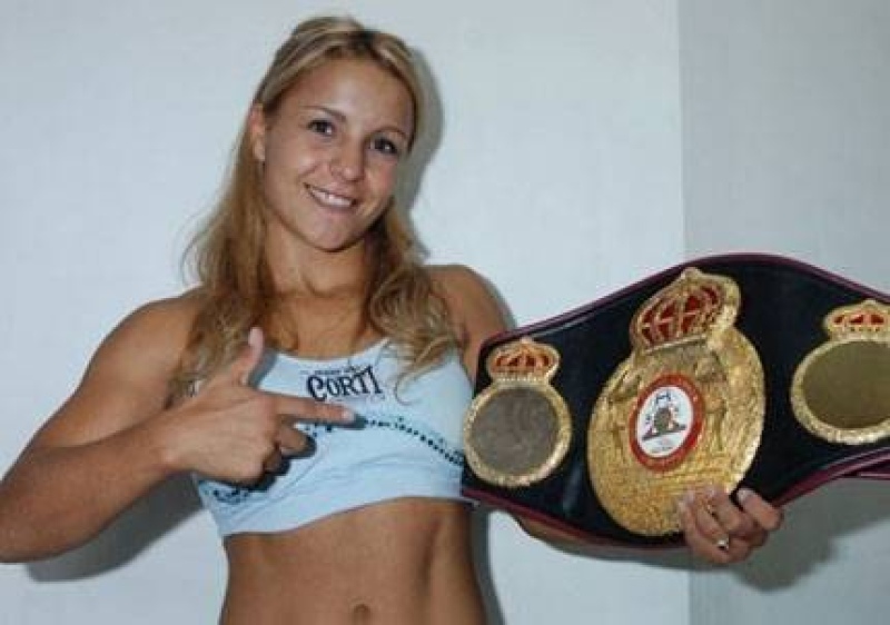 Saavedra - Este sàbado Yesica Bopp campeona mundial, se presenta en el ring del Club Atlètico de la localidad