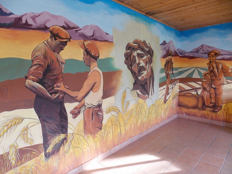 Saldungaray - Inauguraron un importante mural en el "Hogar Agrícola Santa Inés"