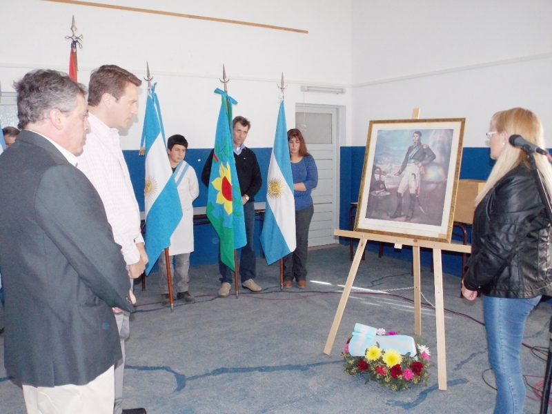 Tres Picos - La figura del General San Martín, se recordó en el acto oficial de hoy