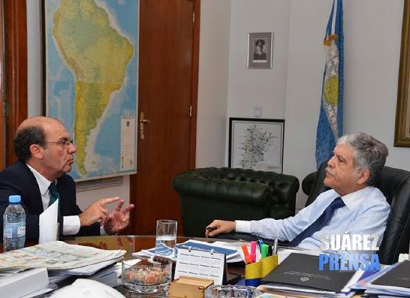 Coronel Suárez - Moccero se reunió con el ministro Julio De Vido por más obras para el distrito