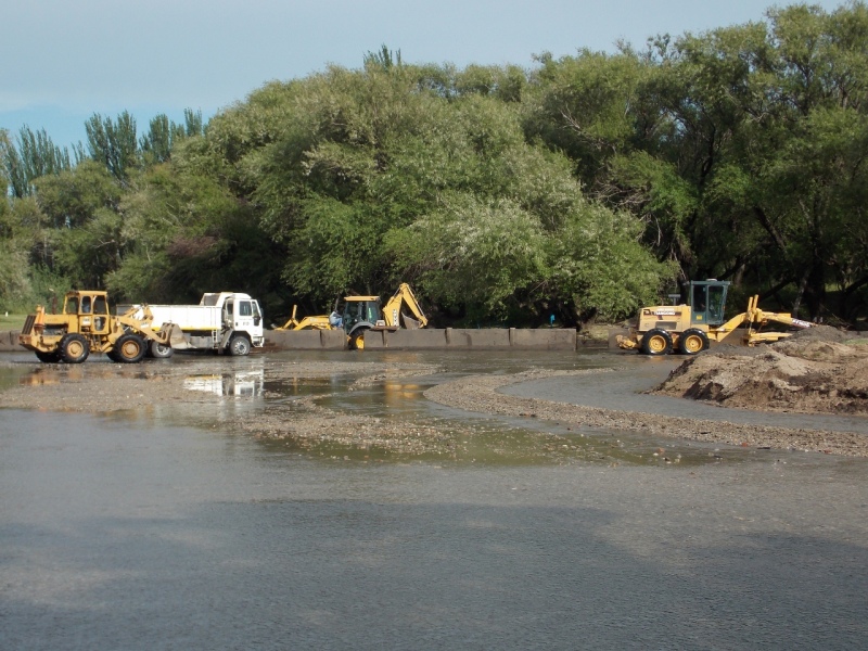 Tornquist - Se realizan tareas de mantenimiento en el Balneario Parque Norte