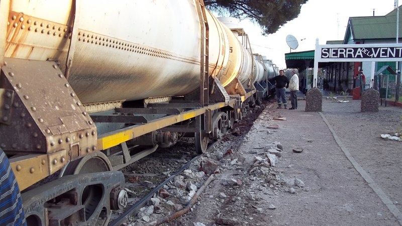 Sierra de la Ventana - Un tren descarriló y provocó daños en la estación