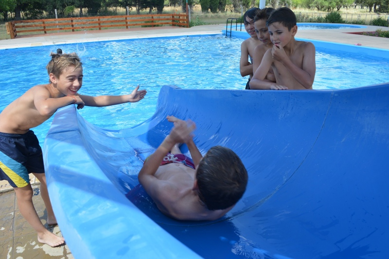 Tornquist - En este viernes feriado, se inaugura la temporada estival en las piscinas del CEF