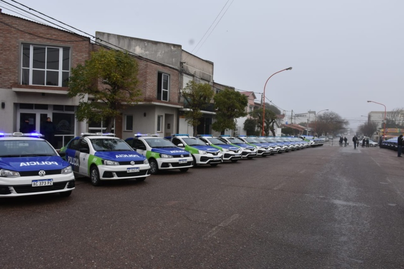 Se incrementó el parque automotor: cuatro móviles policiales llegaron al distrito