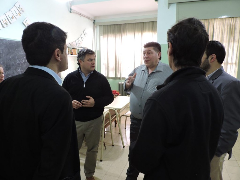 Tornquist - El Ministro de Desarrollo Social; Santiago López Medrano, visitó la ciudad
