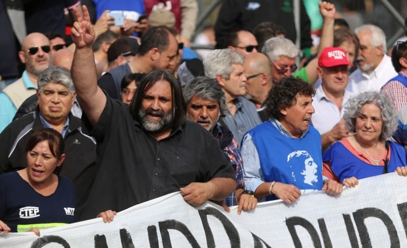 Baradel rechazó el decreto de Vidal que fija en 19 % el aumento salarial docente