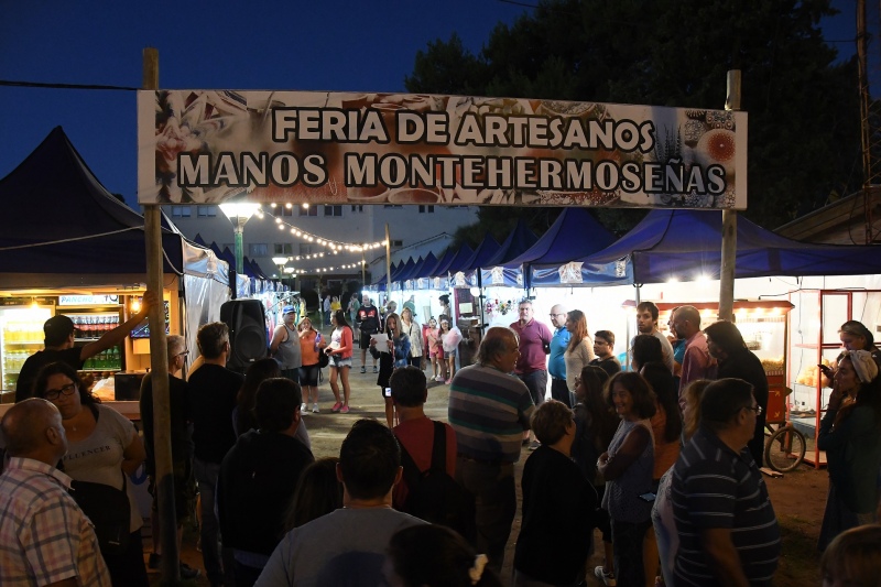 Inauguración oficial de la Feria “Manos Montehermoseñas”