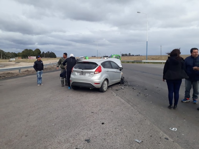 Tornquist - Accidente vial sin lesionados en el acceso por ruta 33