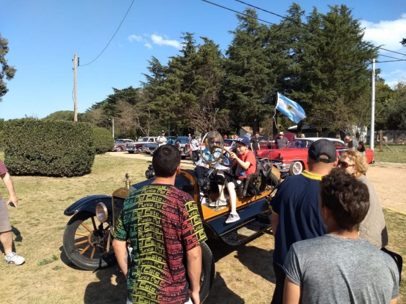 La Asociación de Vehículos Antiguos de la Patagonia, en nuestra comarca