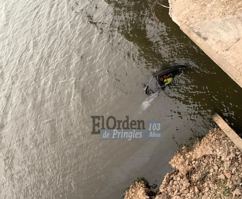 Dique Paso Piedras - 4 personas cayeron al dique por esquivar un carpincho
