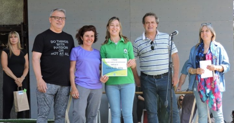 Bordoni participó de la entrega de premios "Los Jardines de Villa Ventana"