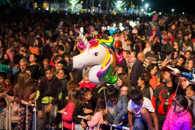 Sierra de la Ventana - Más de 15 mil personas le dieron color a la "Fiesta de Reyes"