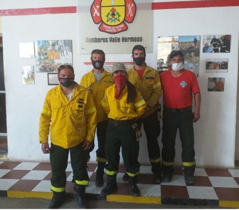 Sierra de la Ventana - Los 5 Bomberos Voluntarios que viajaron a Córdoba, están de regreso