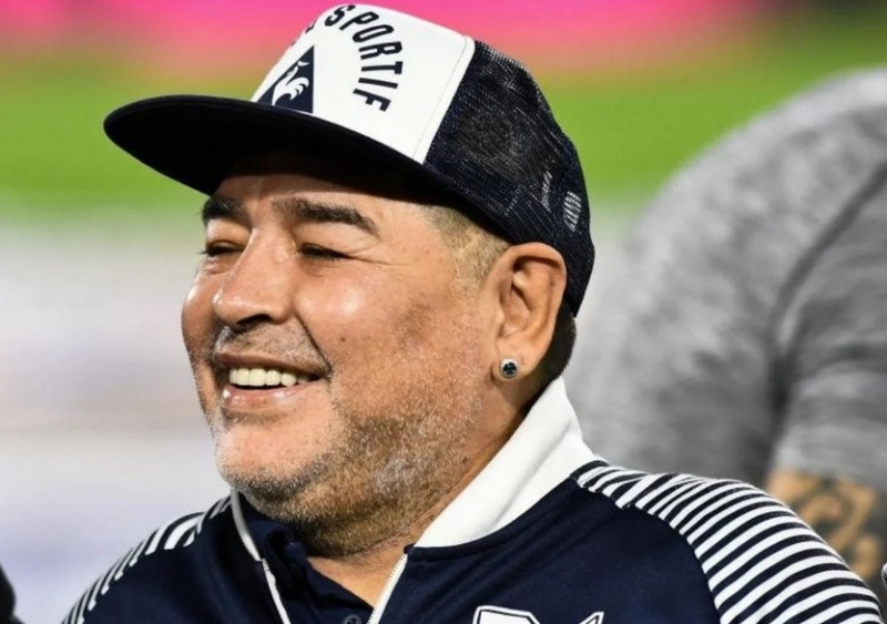 Diego Maradona cumple 60 años, desde Europa saludan al más grande