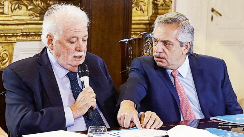 Alberto Fernández le pidió la renuncia a Ginés González García por el escándalo de la vacuna a Verbitsky