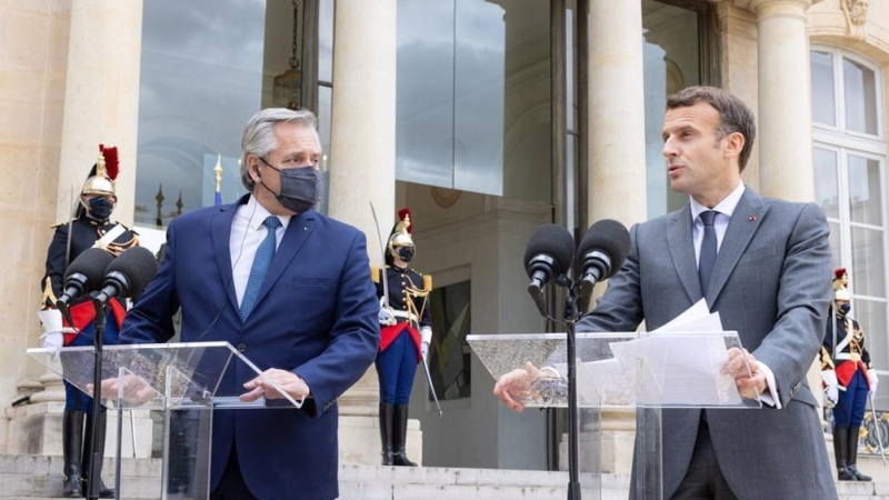 Fernández logró un fuerte apoyo de Macron para la Argentina: "Francia está de su lado"