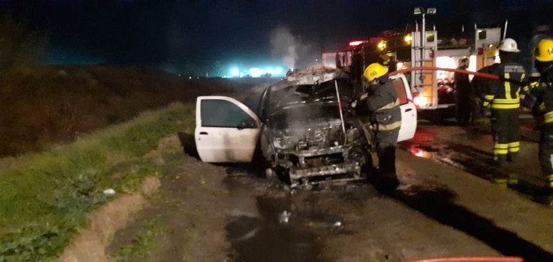 Ruta 33 - Incendio de un vehículo, sin heridos