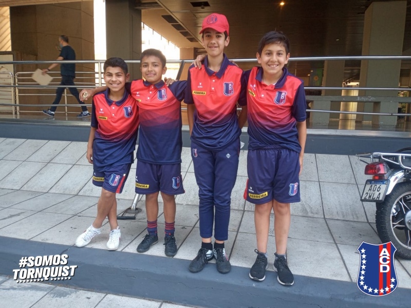 Tornquist - Seis chicos de Automoto entrenaron en Argentinos Juniors