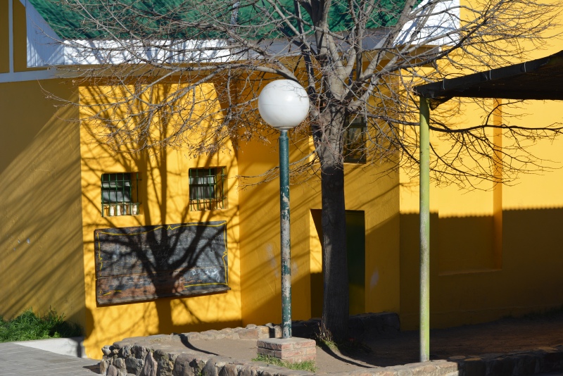 Sierra de la Ventana - La Biblioteca "Mariano Moreno" convoca