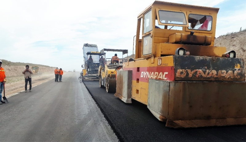 La construcción de la autopista Bahía Blanca–Tornquist, ya supera el 45 % de avance de obra