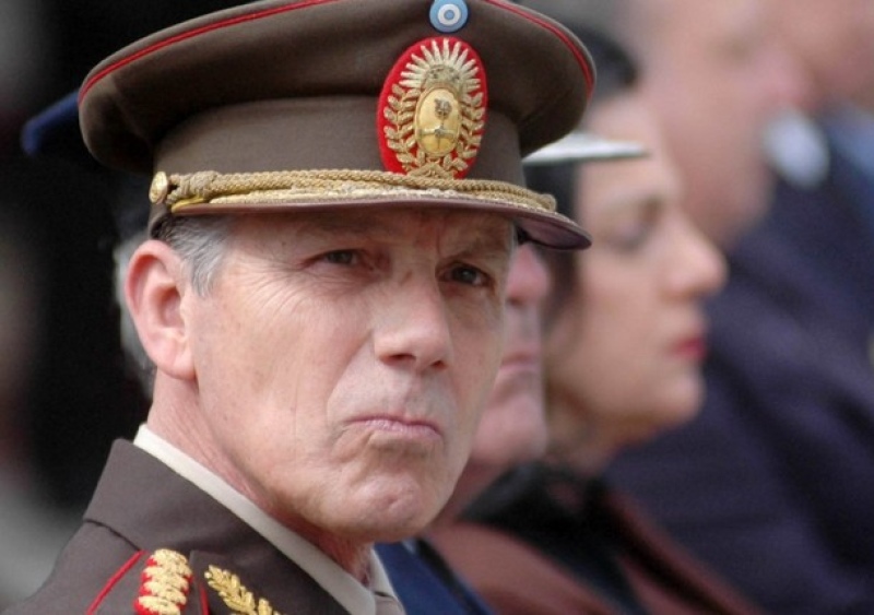 Murió Roberto Bendini, ex jefe del Ejército