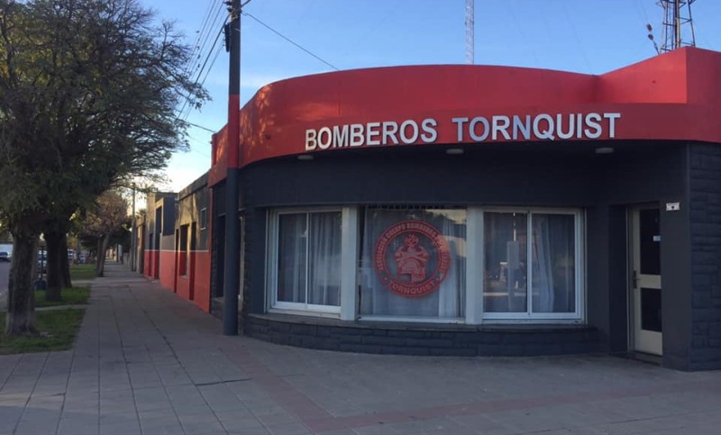 Tornquist - Agradecimiento de los Bomberos Voluntarios locales