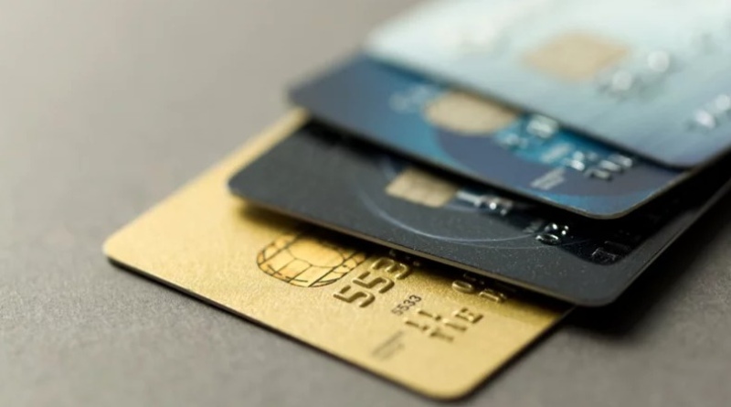 Consumo con tarjeta de crédito: cuidado con el efecto bola de nieve