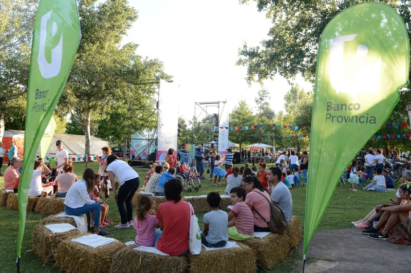 Monte Hermoso - Actividades para adolescentes en Plaza Parque con el Banco Provincia