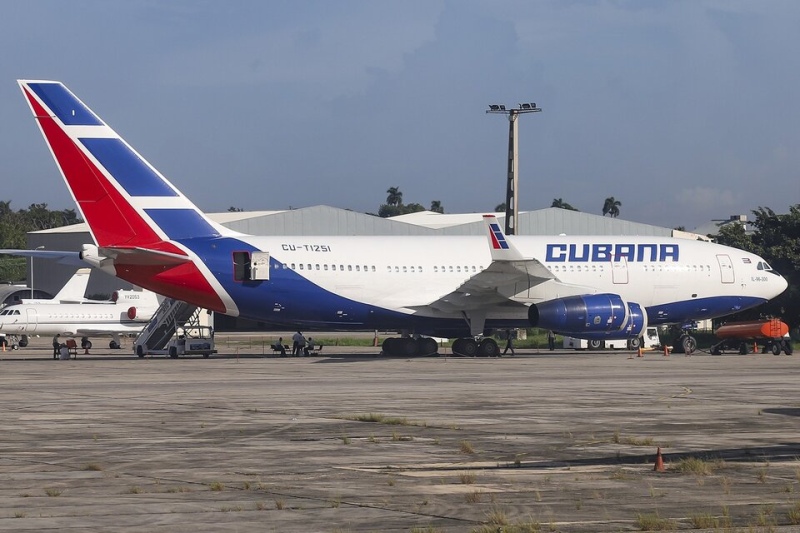 Para Cuba, ni combustible, el Gobierno se sumó al bloqueo de EE.UU. y no permite que los aviones cubanos carguen nafta